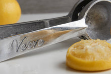 Load image into Gallery viewer, Aluminum Hand Juicer