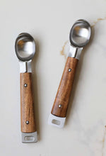Load image into Gallery viewer, Heirloom Ice Cream Scoop