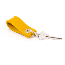 Load image into Gallery viewer, key loop chain - merino wool felt