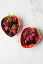 Load image into Gallery viewer, Mini Strawberry Plate

