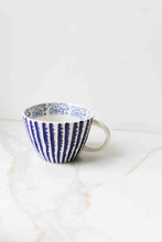 Load image into Gallery viewer, Casa Stripe Mug

