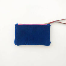 Load image into Gallery viewer, Velvet Ellie Wristlet
