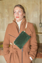 Load image into Gallery viewer, Velvet Ellie Wristlet
